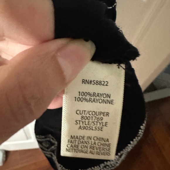 Max Studio Daisy Pattern Sleeveless Tiered Summer Dress - Picture 14 of 14